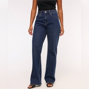 Abercrombie & Fitch Dark Wash Curve Love 90s relaxed fit jeans, Short sz 25